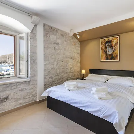 Apartament Lucica-1 By Interhome Trogir