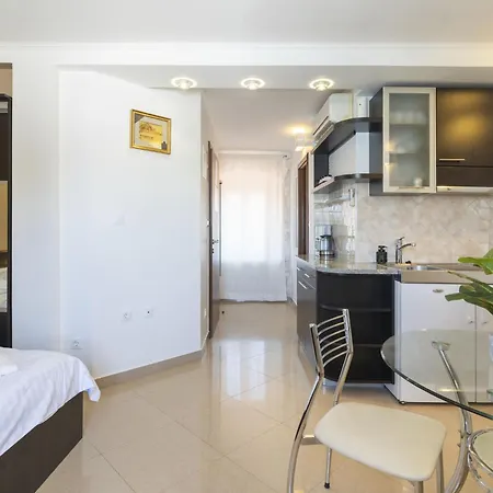 Apartament Lucica-1 By Interhome Trogir